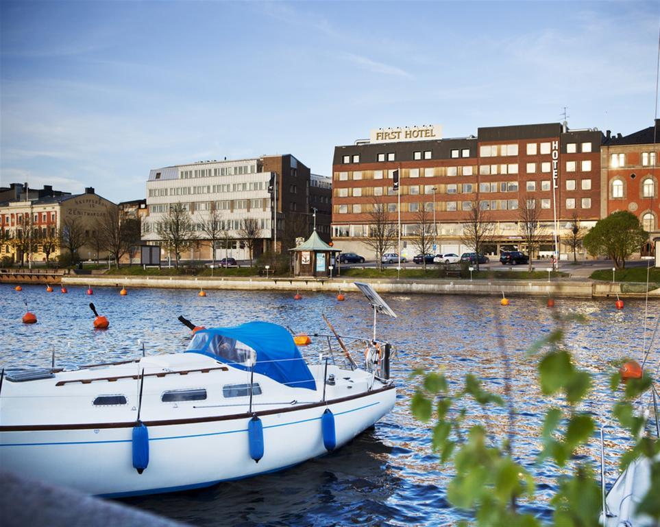 First Hotel Stadt Härnösand Eksteriør bilde